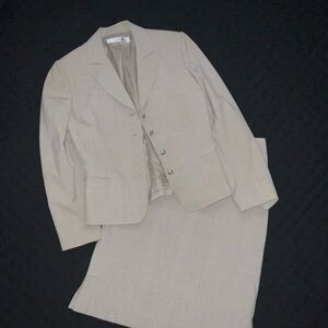 Tahari Light Beige Suit Set